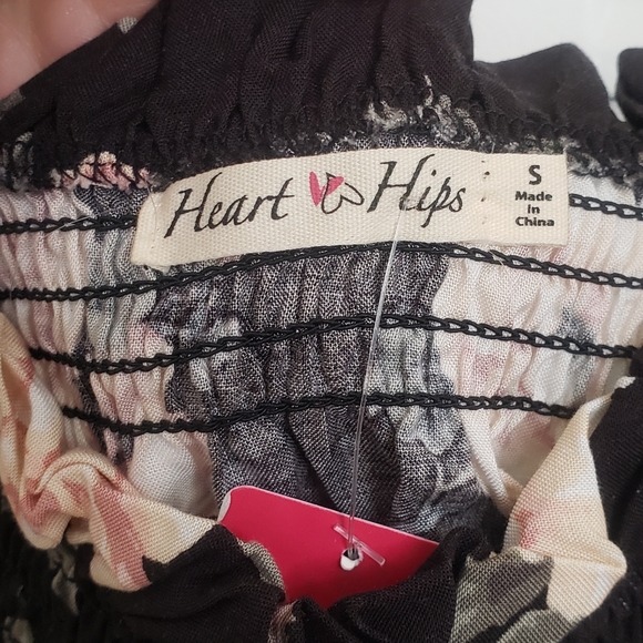 Off Shoulder Top - Picture 5 of 5